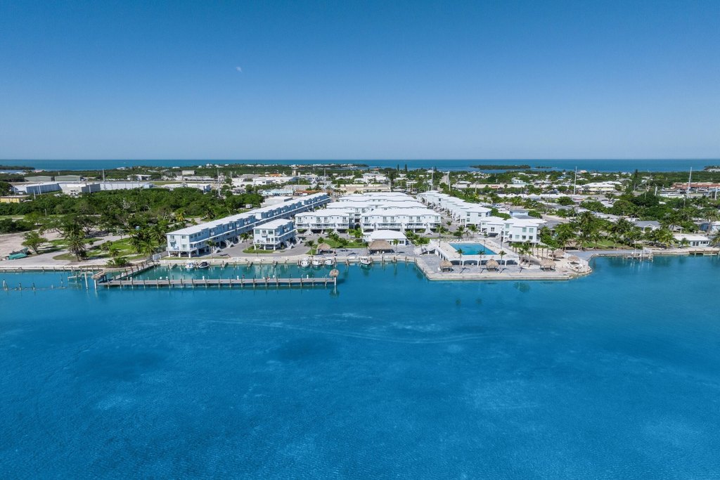 MARATHON, Florida, 33050, United States, 1 Bedroom Bedrooms, ,2 BathroomsBathrooms,Residential,Forsale,2011653