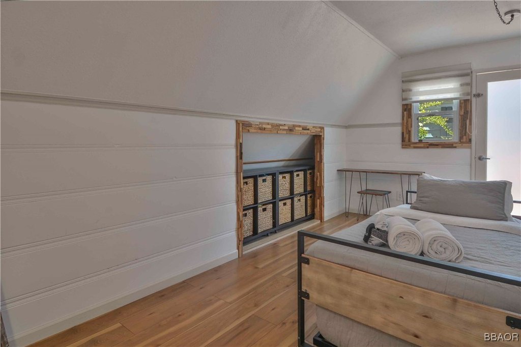 Lake Arrowhead, California, 92352, United States, 2 Bedrooms Bedrooms, ,2 BathroomsBathrooms,Residential,Forsale,1886279