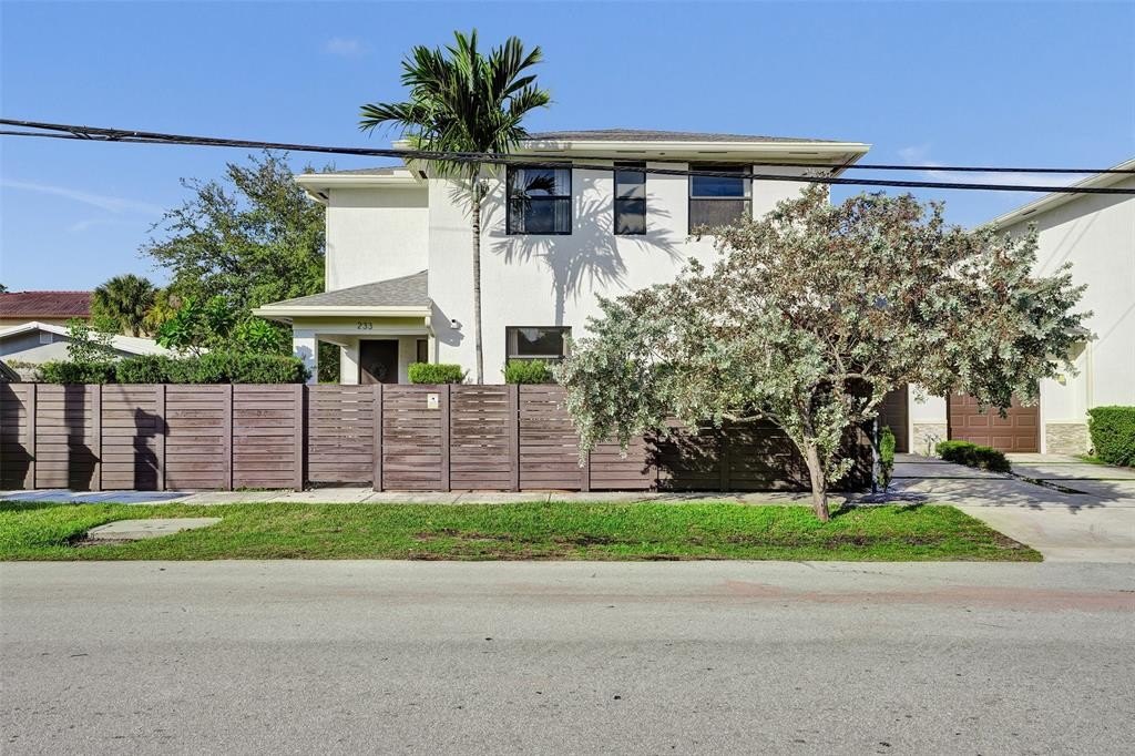 Fort Lauderdale, Florida, 33304, United States, 3 Bedrooms Bedrooms, ,2.5 BathroomsBathrooms,Residential,Forsale,2011621