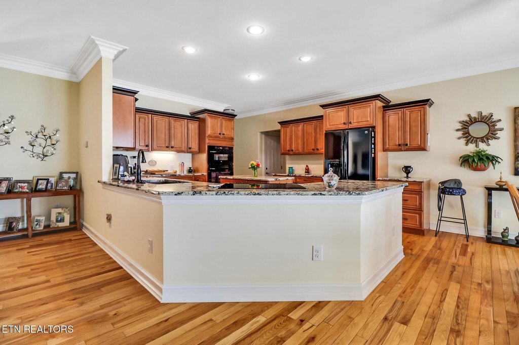 Crossville, Tennessee, 38572, United States, 3 Bedrooms Bedrooms, ,3.5 BathroomsBathrooms,Residential,Forsale,1968515