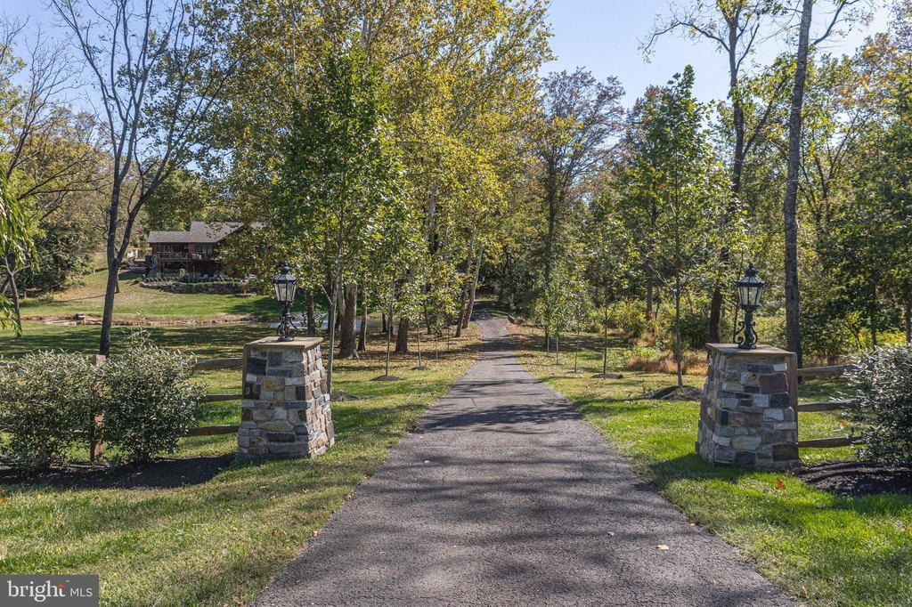 NEWTOWN, Pennsylvania, 18940, United States, 4 Bedrooms Bedrooms, ,4.5 BathroomsBathrooms,Residential,Forsale,2009563