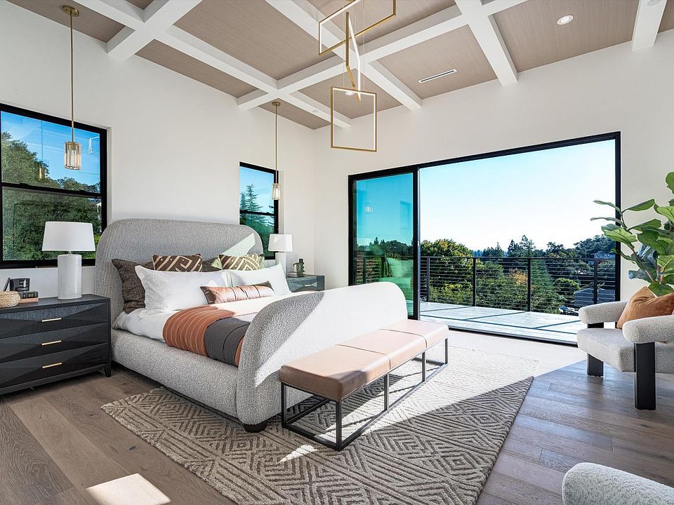 Healdsburg, California, 95448, United States, 5 Bedrooms Bedrooms, ,4 BathroomsBathrooms,Residential,Forsale,2004748