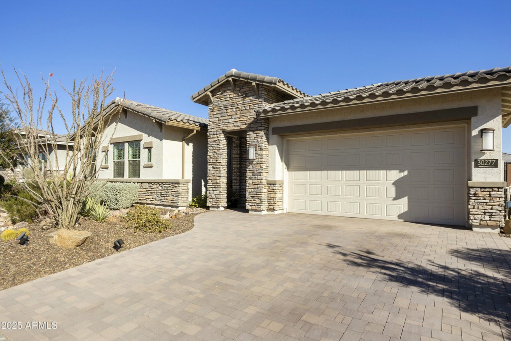 Peoria, Arizona, 85383, United States, 3 Bedrooms Bedrooms, ,2.5 BathroomsBathrooms,Residential,Forsale,2004939