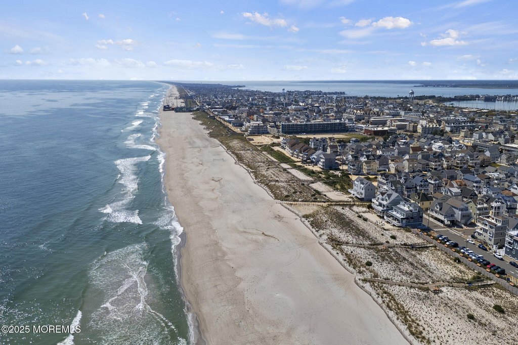 Seaside Heights, New Jersey, 08751, United States, 4 Bedrooms Bedrooms, ,3 BathroomsBathrooms,Residential,Forsale,2012969