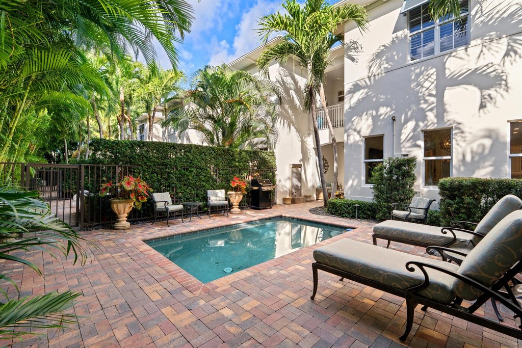 Delray Beach, Florida, 33483, United States, 3 Bedrooms Bedrooms, ,2.5 BathroomsBathrooms,Residential,Forsale,2010634