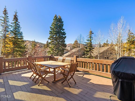 Kamas, Utah, 84060, United States, 6 Bedrooms Bedrooms, ,5.5 BathroomsBathrooms,Residential,Forsale,2004735