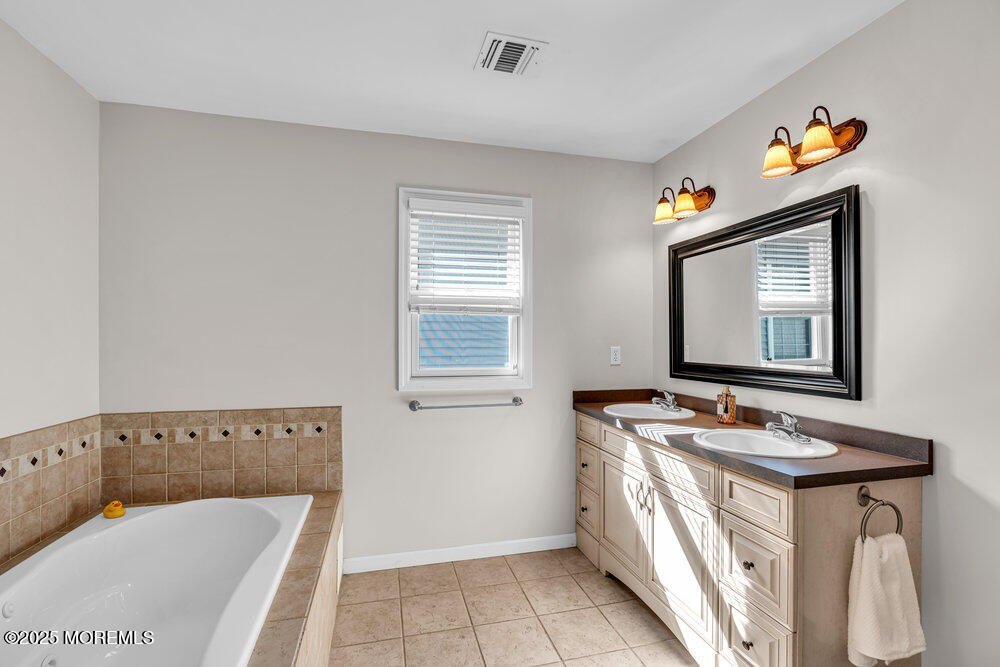 Lake Como, New Jersey, 07719, United States, 4 Bedrooms Bedrooms, ,2.5 BathroomsBathrooms,Residential,Forsale,1953830