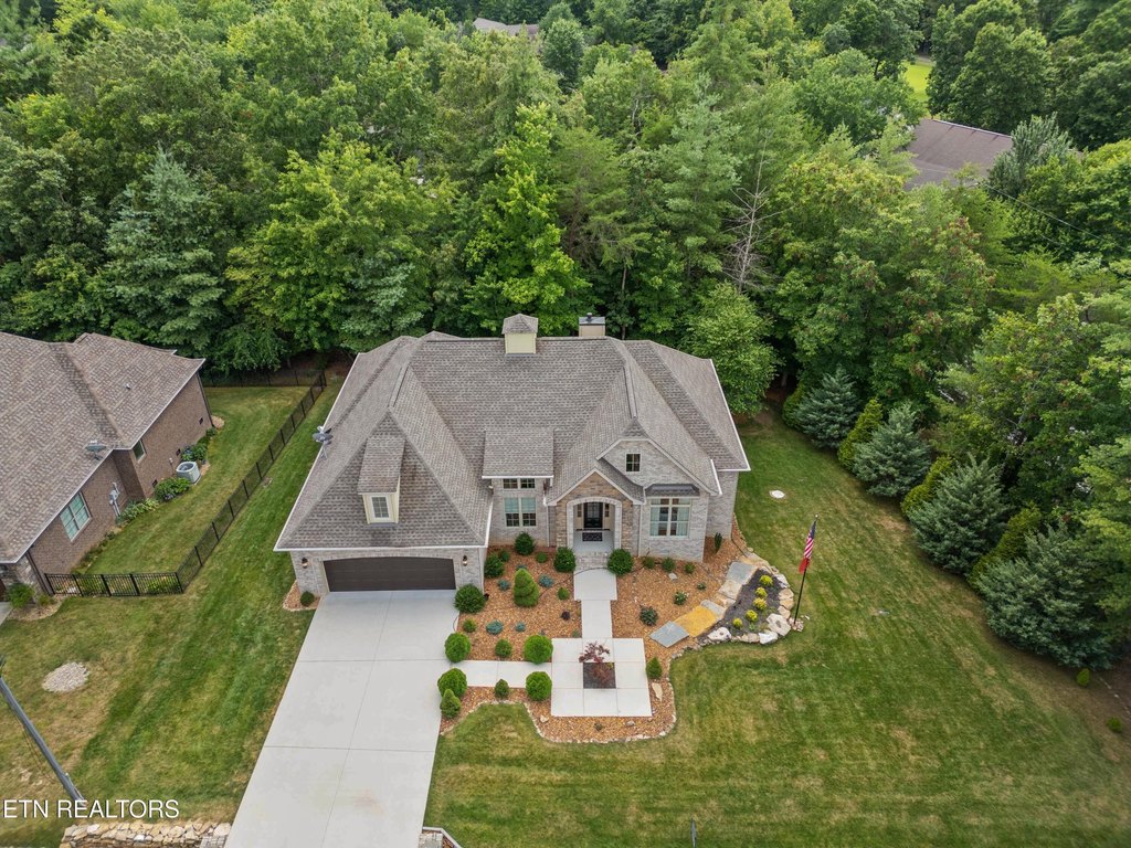 Crossville, Tennessee, 38558, United States, 3 Bedrooms Bedrooms, ,2.5 BathroomsBathrooms,Residential,Forsale,1952851