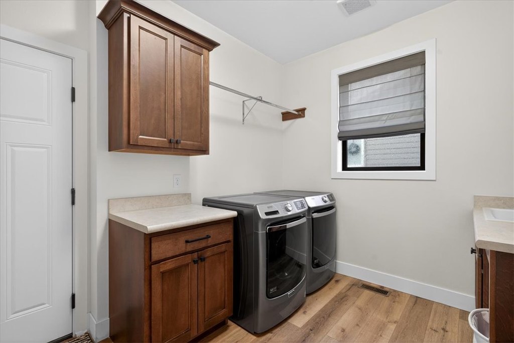 Billings, Montana, 59105, United States, 4 Bedrooms Bedrooms, ,2.5 BathroomsBathrooms,Residential,Forsale,2009206