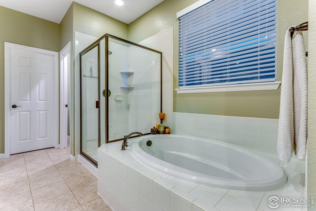 Fort Collins, Colorado, 80528, United States, 4 Bedrooms Bedrooms, ,4 BathroomsBathrooms,Residential,Forsale,2009196