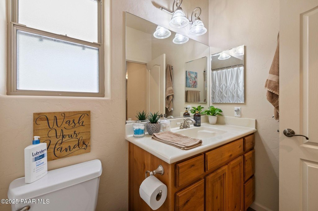 Prescott, Arizona, 86303, United States, 4 Bedrooms Bedrooms, ,3 BathroomsBathrooms,Residential,Forsale,1994057