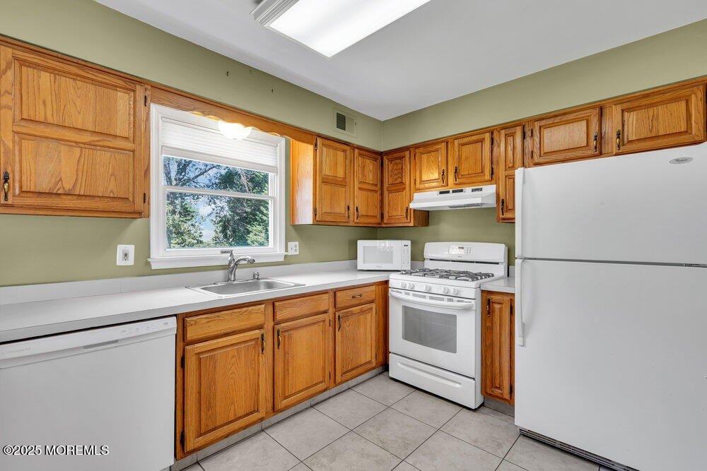 Toms River, New Jersey, 08755, United States, 4 Bedrooms Bedrooms, ,3.5 BathroomsBathrooms,Residential,Forsale,1966069