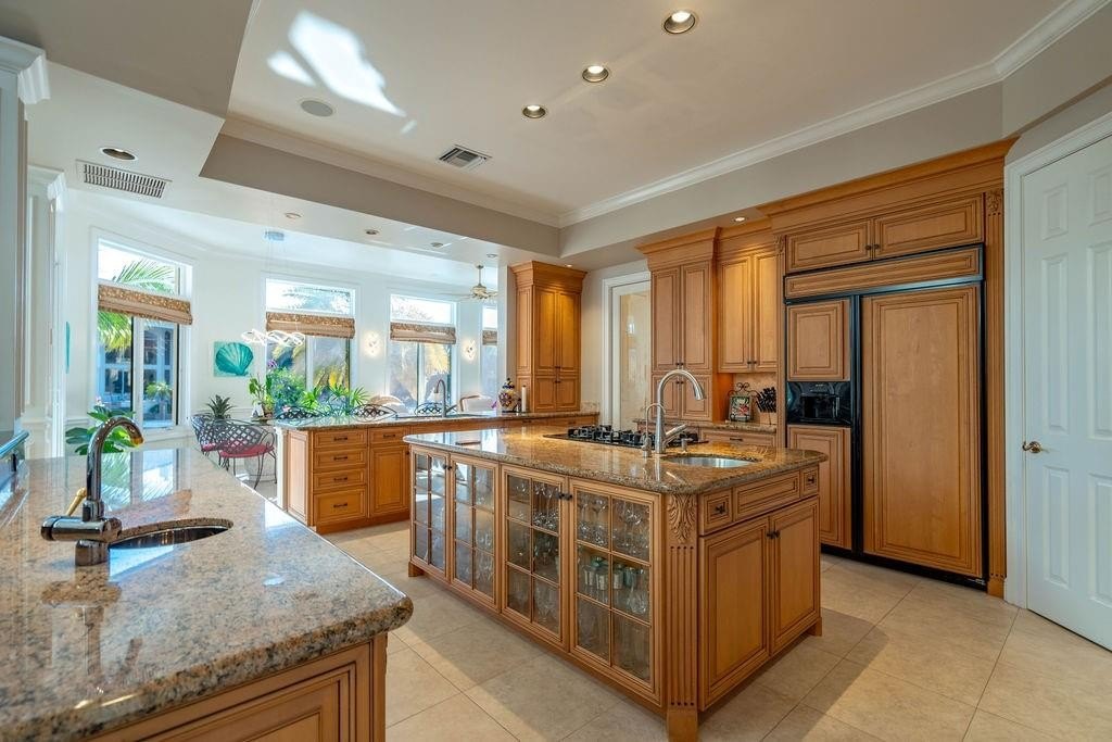 Lighthouse Point, Florida, 33064, United States, 4 Bedrooms Bedrooms, ,5.5 BathroomsBathrooms,Residential,Forsale,2011619