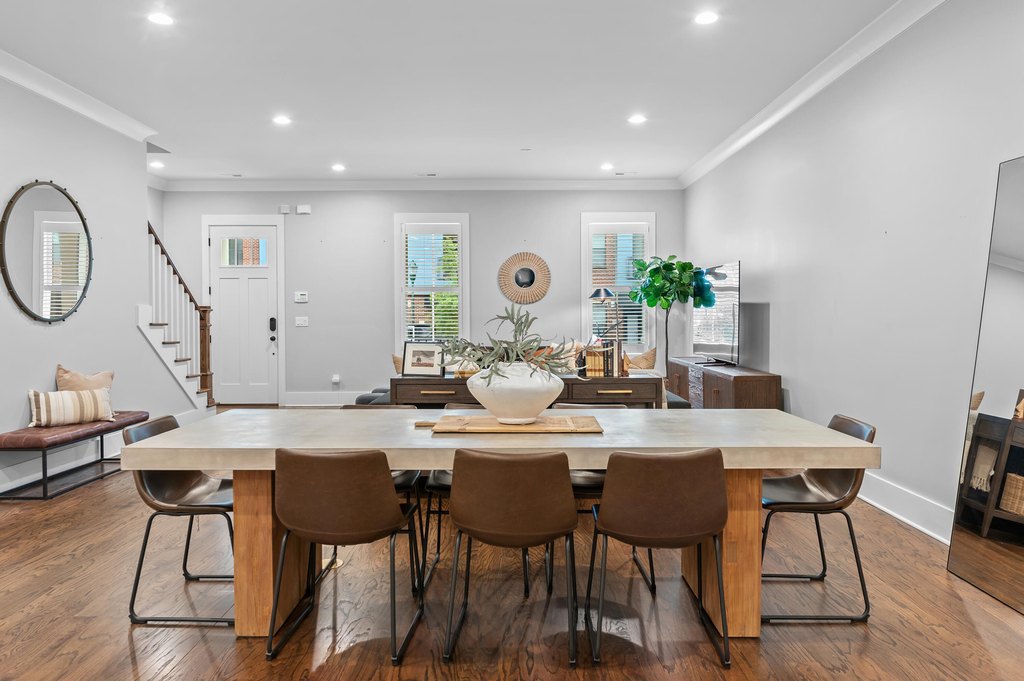 Chattanooga, Tennessee, 37403, United States, 4 Bedrooms Bedrooms, ,4.5 BathroomsBathrooms,Residential,Forsale,2009544