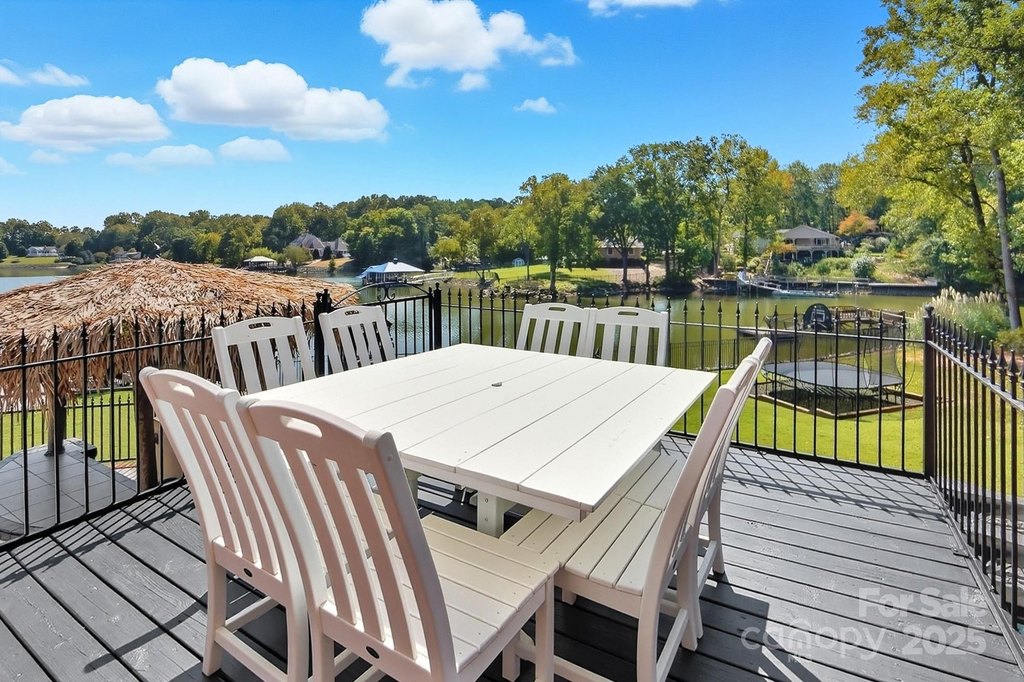 Belmont, North Carolina, 28012, United States, 3 Bedrooms Bedrooms, ,3.5 BathroomsBathrooms,Residential,Forsale,1985974