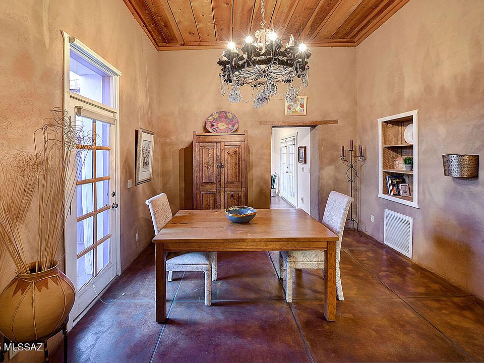 Tucson, Arizona, 85701, United States, 2 Bedrooms Bedrooms, ,3 BathroomsBathrooms,Residential,Forsale,1963517