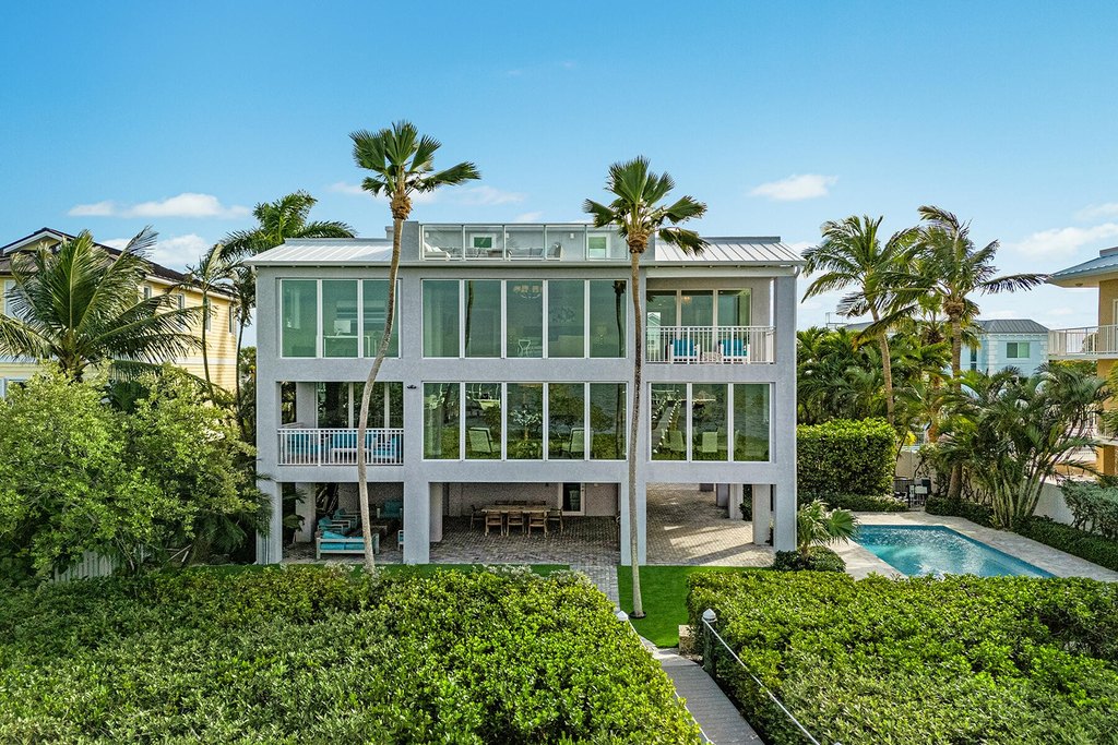 Key Largo, Florida, 33037, United States, 5 Bedrooms Bedrooms, ,3.5 BathroomsBathrooms,Residential,Forsale,1971978