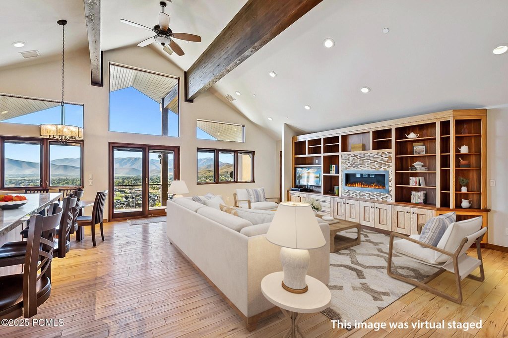 Midway, Utah, 84049, United States, 4 Bedrooms Bedrooms, ,2.5 BathroomsBathrooms,Residential,Forsale,1994162