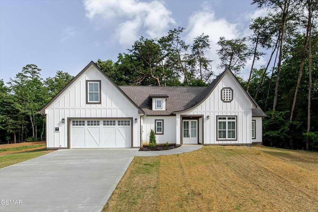 Sevierville, Tennessee, 37876, United States, 4 Bedrooms Bedrooms, ,3.5 BathroomsBathrooms,Residential,Forsale,2012692