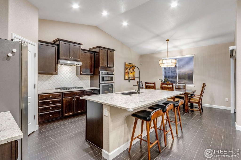 Longmont, Colorado, 80501, United States, 3 Bedrooms Bedrooms, ,2 BathroomsBathrooms,Residential,Forsale,2009201