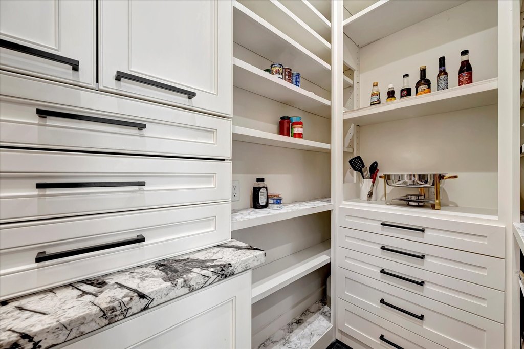 Seabrook, Texas, 77586, United States, 5 Bedrooms Bedrooms, ,4 BathroomsBathrooms,Residential,Forsale,1954136