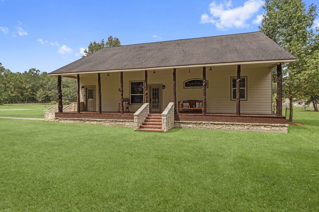 Montgomery, Texas, 77316, United States, 5 Bedrooms Bedrooms, ,3 BathroomsBathrooms,Residential,Forsale,1973417