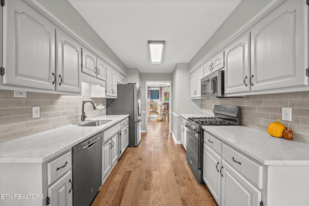 Maryville, Tennessee, 37801, United States, 3 Bedrooms Bedrooms, ,2.5 BathroomsBathrooms,Residential,Forsale,1910242