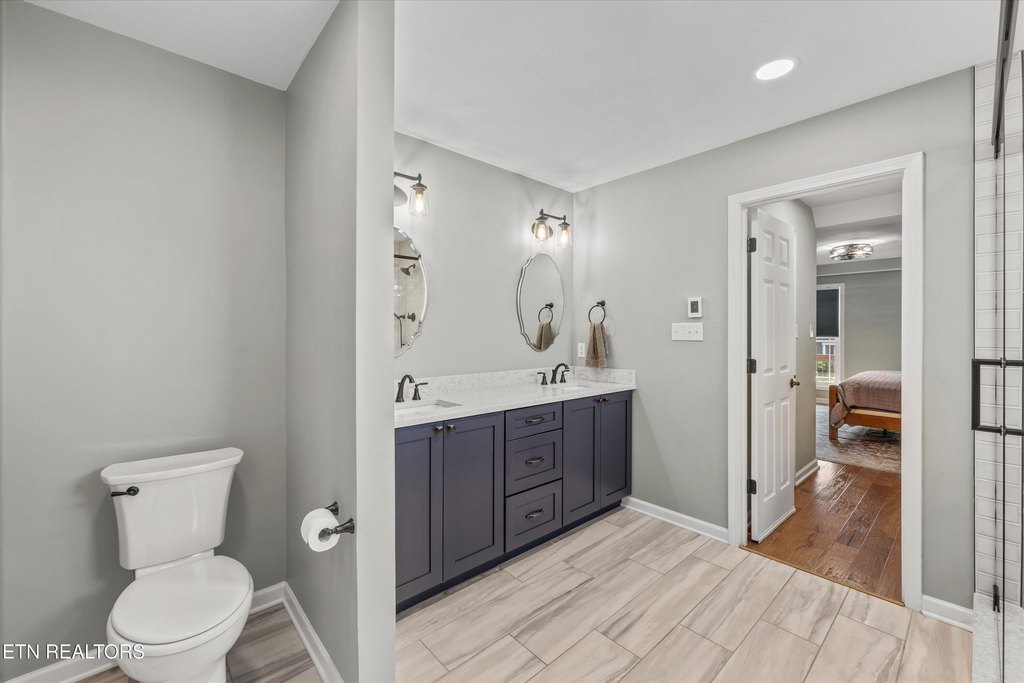 Maryville, Tennessee, 37801, United States, 3 Bedrooms Bedrooms, ,2.5 BathroomsBathrooms,Residential,Forsale,1910242