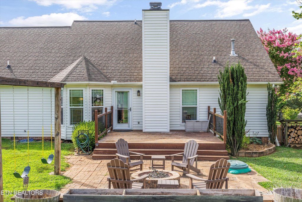 Maryville, Tennessee, 37801, United States, 3 Bedrooms Bedrooms, ,2.5 BathroomsBathrooms,Residential,Forsale,1910242