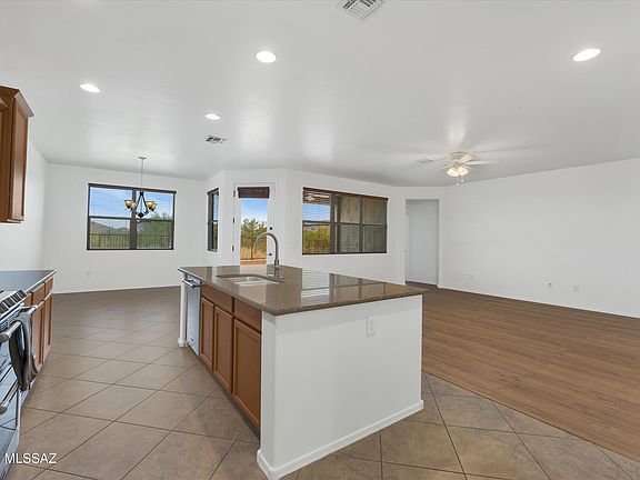 Oro Valley, Arizona, 85742, United States, 4 Bedrooms Bedrooms, ,3 BathroomsBathrooms,Residential,Forsale,1963530