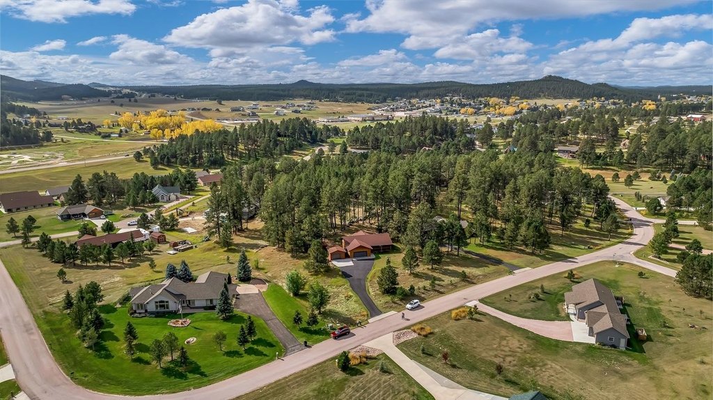 Custer, South Dakota, 57730, United States, 3 Bedrooms Bedrooms, ,2 BathroomsBathrooms,Residential,Forsale,1962258