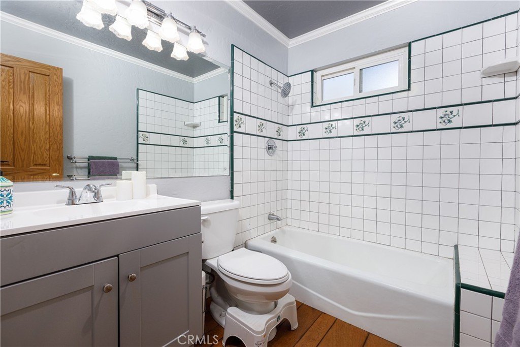 Crestline, California, 92325, United States, 5 Bedrooms Bedrooms, ,4 BathroomsBathrooms,Residential,Forsale,1971046