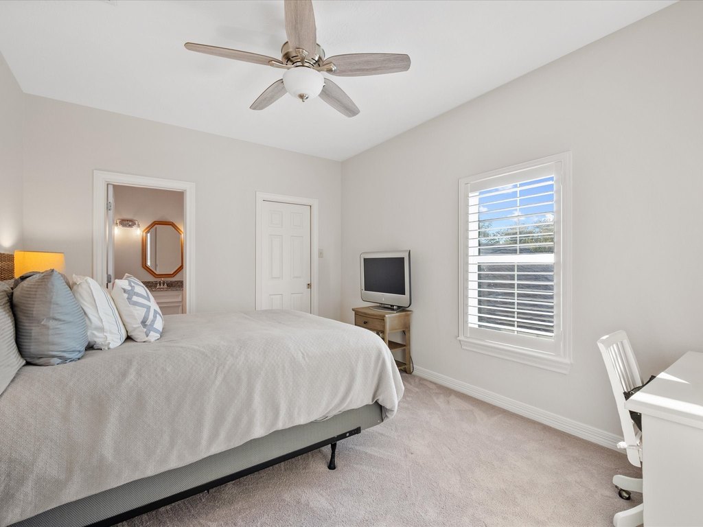 La Porte, Texas, 77571, United States, 4 Bedrooms Bedrooms, ,3.5 BathroomsBathrooms,Residential,Forsale,1973422