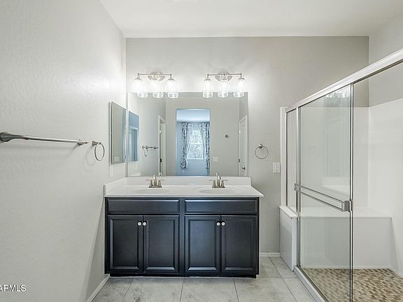 Gilbert, Arizona, 85296, United States, 3 Bedrooms Bedrooms, ,2 BathroomsBathrooms,Residential,Forsale,1953469