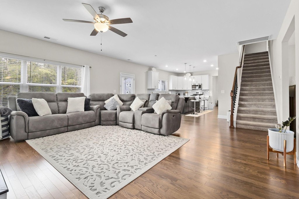 Ooltewah, Tennessee, 37363, United States, 5 Bedrooms Bedrooms, ,3.5 BathroomsBathrooms,Residential,Forsale,2004665