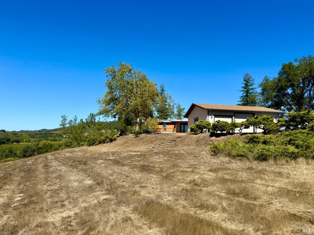 Healdsburg, California, 95448, United States, 3 Bedrooms Bedrooms, ,2.5 BathroomsBathrooms,Residential,Forsale,1985919