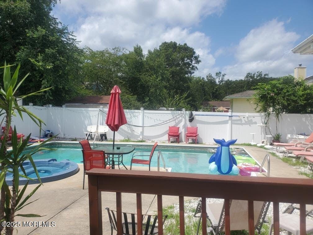 Brick, New Jersey, 08724, United States, 3 Bedrooms Bedrooms, ,2 BathroomsBathrooms,Residential,Forsale,1994035