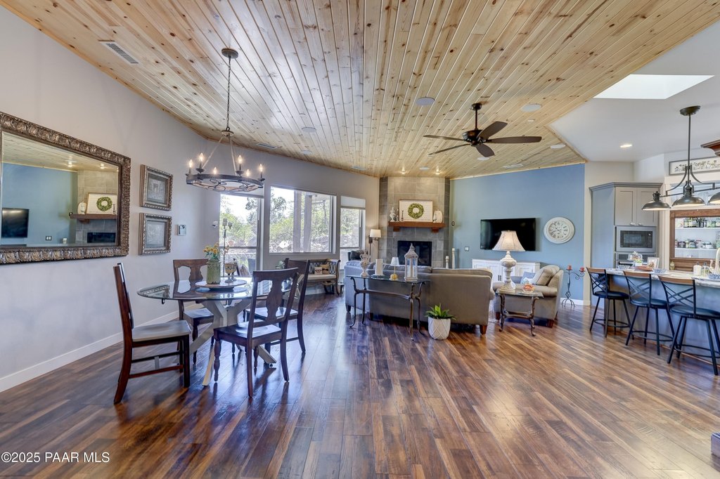 Prescott, Arizona, 86303, United States, 3 Bedrooms Bedrooms, ,2.5 BathroomsBathrooms,Residential,Forsale,1968221