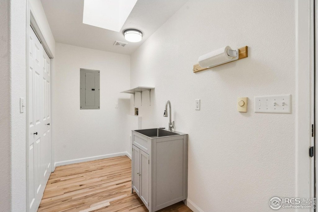 Wellington, Colorado, 80549, United States, 5 Bedrooms Bedrooms, ,3 BathroomsBathrooms,Residential,Forsale,1967205