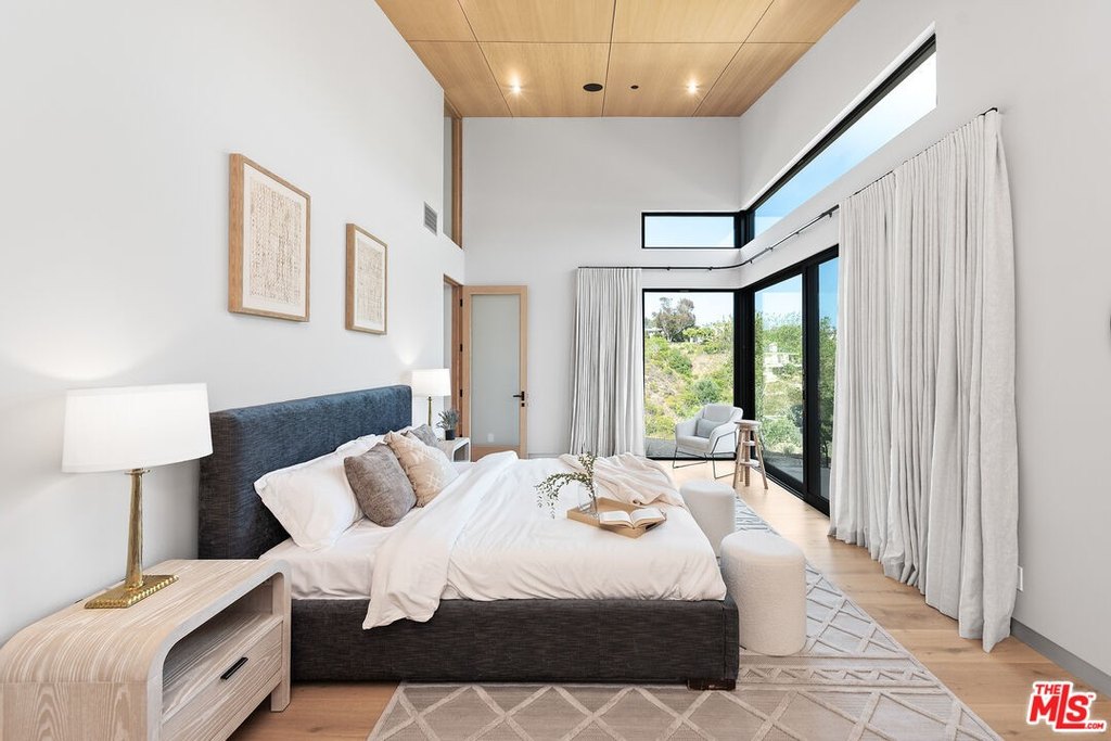 Malibu, California, 90265, United States, 3 Bedrooms Bedrooms, ,3 BathroomsBathrooms,Residential,Forsale,2004062