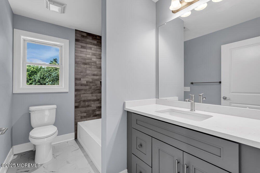 Toms River, New Jersey, 08753, United States, 4 Bedrooms Bedrooms, ,3 BathroomsBathrooms,Residential,Forsale,2004069