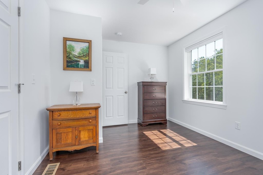 Barnstead, New Hampshire, 03225, United States, 3 Bedrooms Bedrooms, ,2 BathroomsBathrooms,Residential,Forsale,2002419