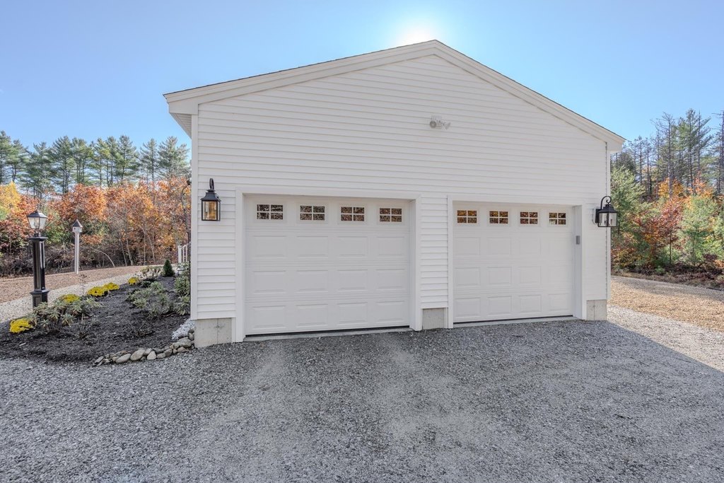 Barnstead, New Hampshire, 03225, United States, 3 Bedrooms Bedrooms, ,2 BathroomsBathrooms,Residential,Forsale,2002419