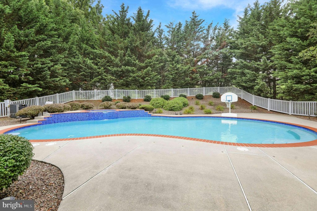 SINKING SPRING, Pennsylvania, 19608, United States, 6 Bedrooms Bedrooms, ,3.5 BathroomsBathrooms,Residential,Forsale,2009568