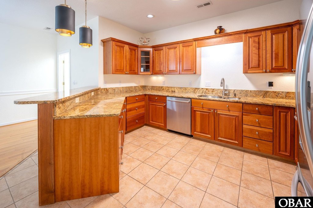 Powells Point, North Carolina, 27966, United States, 3 Bedrooms Bedrooms, ,2.5 BathroomsBathrooms,Residential,Forsale,1951929