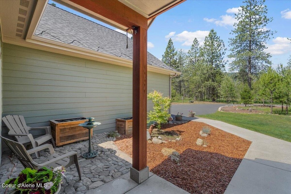 Rathdrum, Idaho, 83858, United States, 3 Bedrooms Bedrooms, ,2 BathroomsBathrooms,Residential,Forsale,1946343