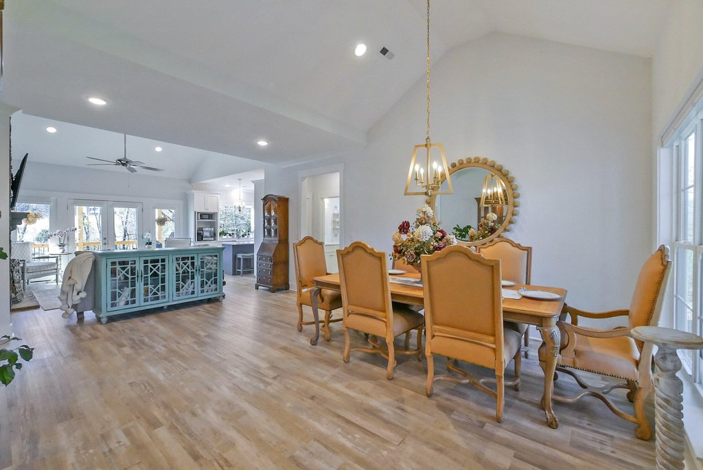 Harrison, Tennessee, 37341, United States, 2 Bedrooms Bedrooms, ,2 BathroomsBathrooms,Residential,Forsale,2011263