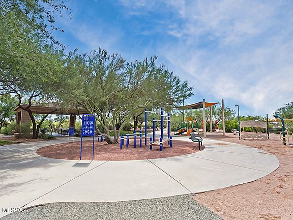 Oro Valley, Arizona, 85755, United States, 3 Bedrooms Bedrooms, ,2 BathroomsBathrooms,Residential,Forsale,1963528