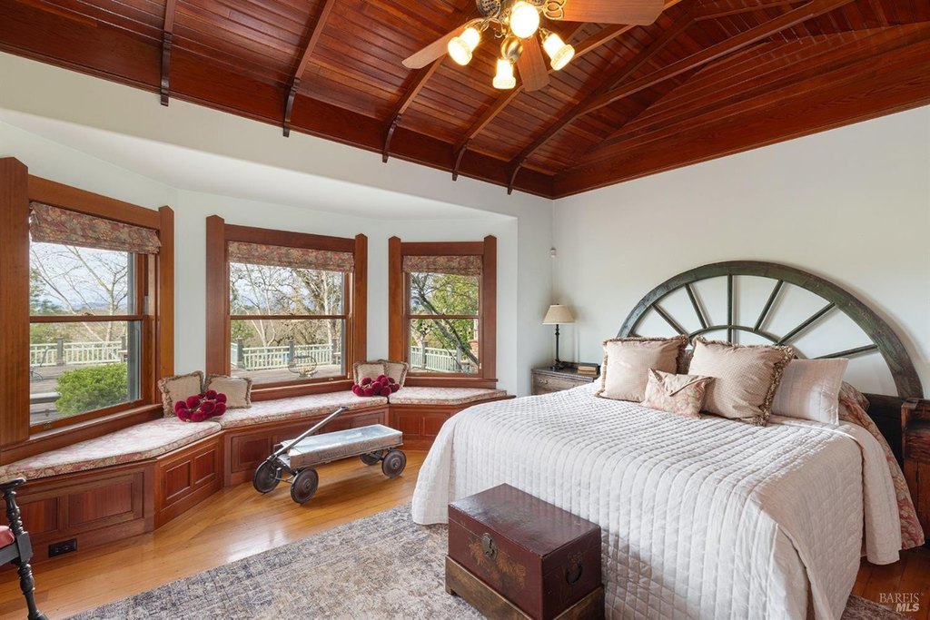 Windsor, California, 95492, United States, 5 Bedrooms Bedrooms, ,4 BathroomsBathrooms,Residential,Forsale,2004744