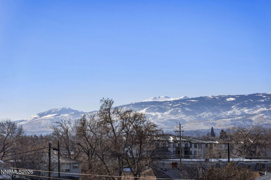 Reno, Nevada, 89501, United States, 2 Bedrooms Bedrooms, ,2 BathroomsBathrooms,Residential,Forsale,2012836